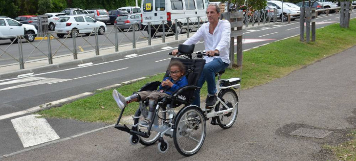 Très maniable, le tricycle peut être utilisé par des associations, des établissements scolaires ou des particuliers.